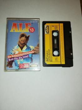 Alf Folge 13 Der Schönheitswettbewerb/Reif für die Insel Schwarz mit Gelben Aufkleber 837 508-4 Karussell(Innencover beschrieben und Label Seite 1 der MC beschädigt)